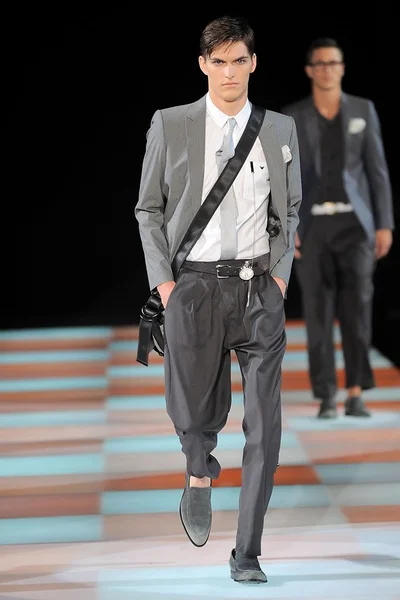Look 5